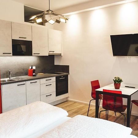 Studio-Appartment - Hotel Lux 메라노 외부 사진