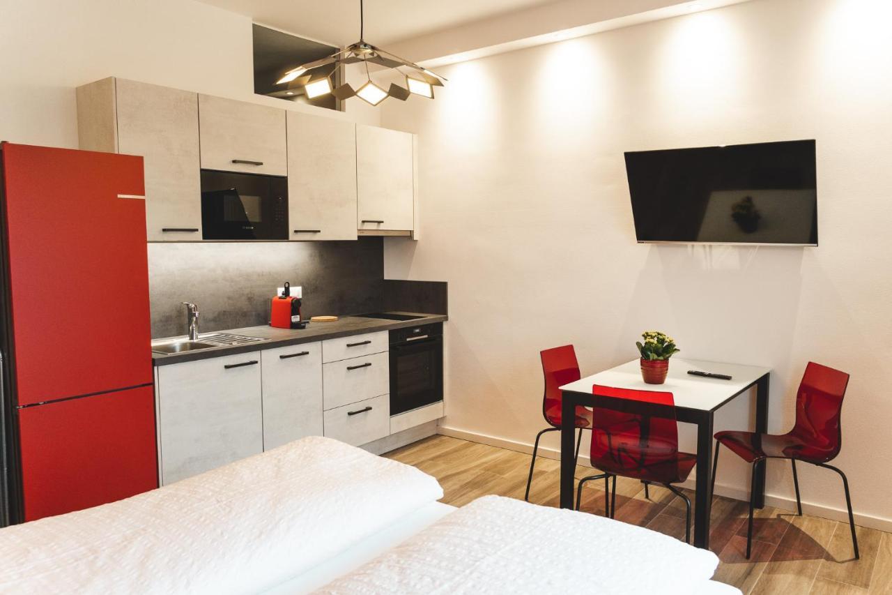 Studio-Appartment - Hotel Lux 메라노 외부 사진